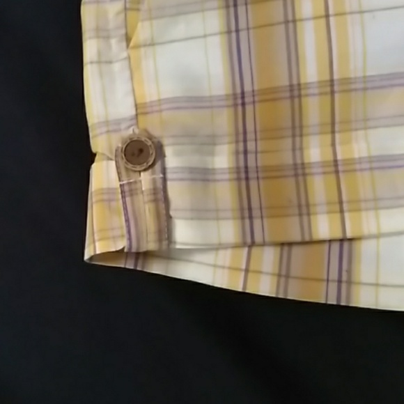 Shorts - Picture 3 of 4